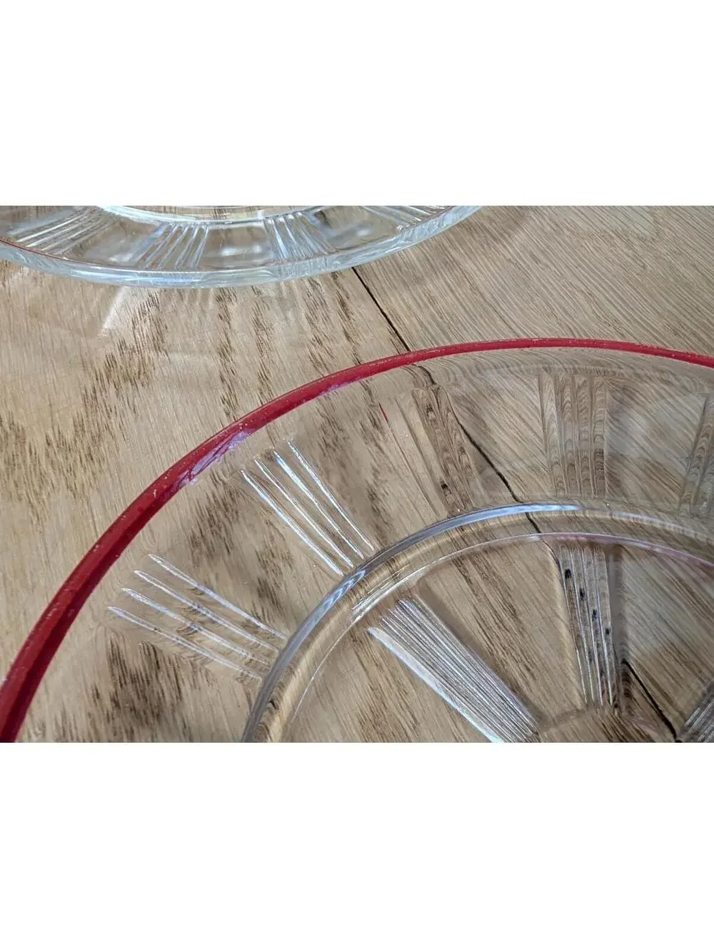 Six Hazel Atlas Wagon Wheel Spoke With Red Trim Glass Plates + 2 Dessert Bowls